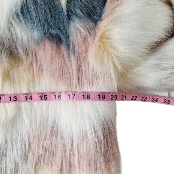By The Way. Extra Small Shiloh Ivory Multicolored Faux Fur Jacket - Picture 8 of 12